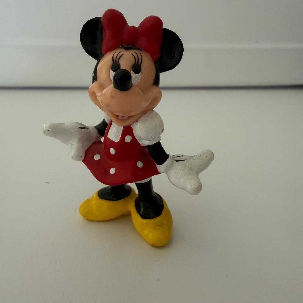 Vintage‎ Disney Minnie Mouse PVC Figure Red Polka Dot Dress Collectible 2.75"